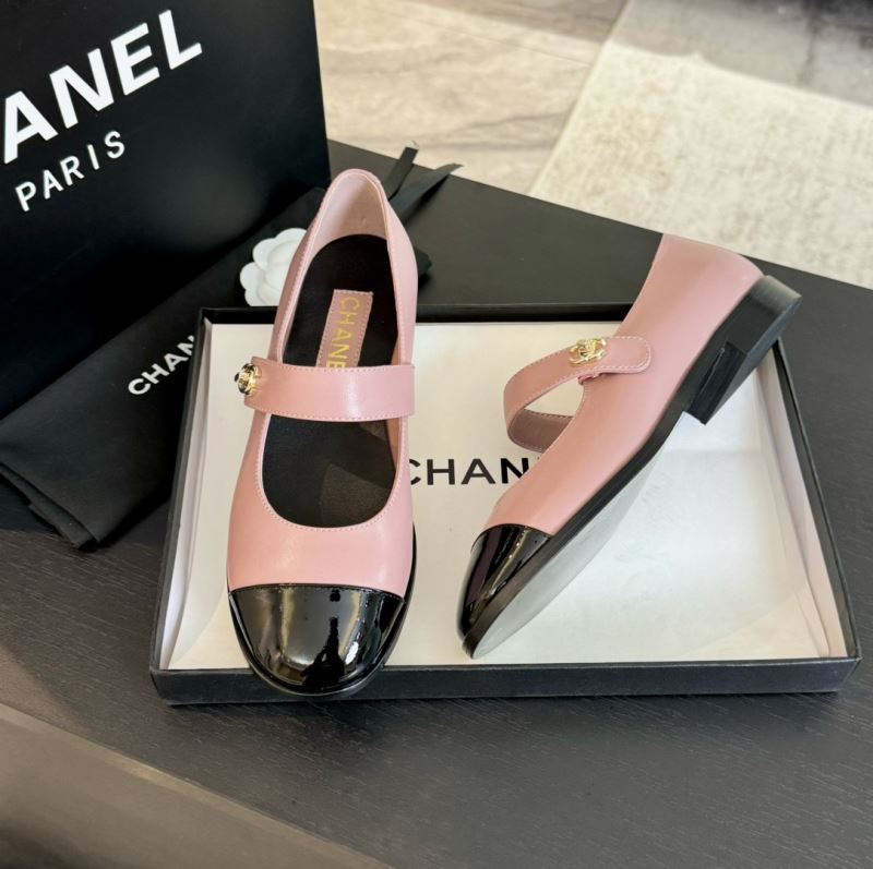 Chanel Low Shoes